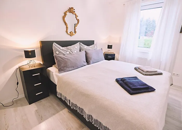 Bildstein's Dharamsala * Langenfeld (Eifel)